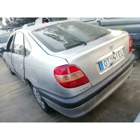TOYOTA AVENSIS BERLINA (T 22) '2001 1.6 LUNA (5-PTAS.) GRIS PLATA