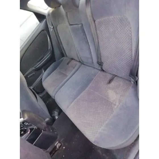 TOYOTA AVENSIS BERLINA (T 22) '2001 1.6 LUNA (5-PTAS.) GRIS PLATA