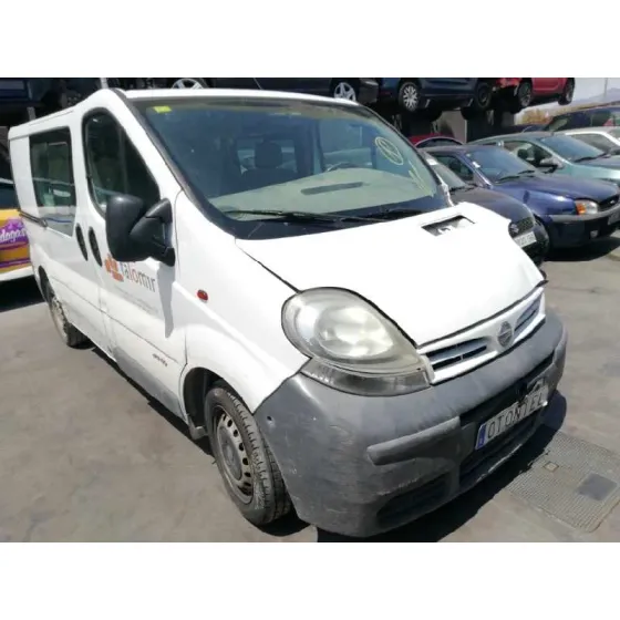 NISSAN PRIMASTAR (X83) '2004 AVANTOUR 7 ASIENTOS DISTANCIA ENTRE EJES CORTA 2,84T BLANCO