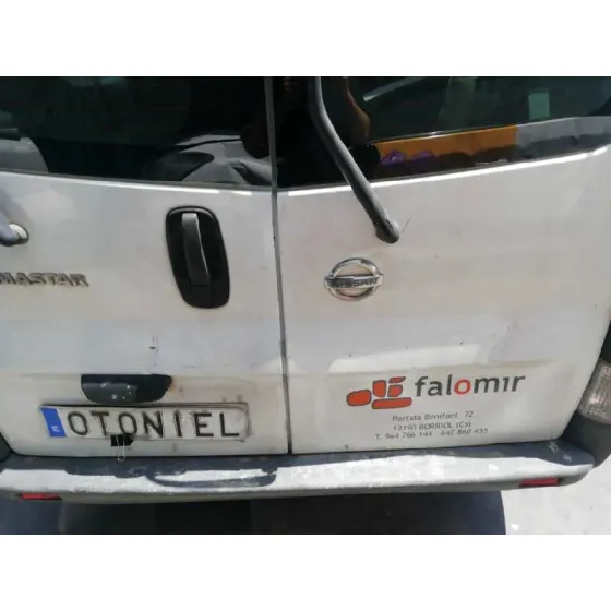 NISSAN PRIMASTAR (X83) '2004 AVANTOUR 7 ASIENTOS DISTANCIA ENTRE EJES CORTA 2,84T BLANCO