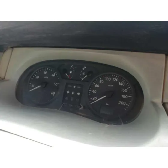 NISSAN PRIMASTAR (X83) '2004 AVANTOUR 7 ASIENTOS DISTANCIA ENTRE EJES CORTA 2,84T BLANCO