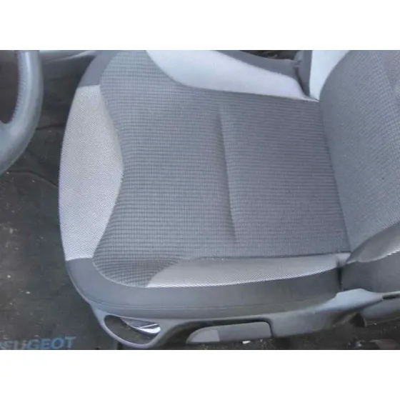 PEUGEOT 308 '2013 ALLURE NEGRO