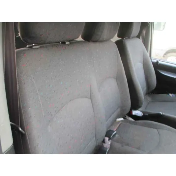 HYUNDAI H 1 '2004 2.5 TURBODIESEL GRIS