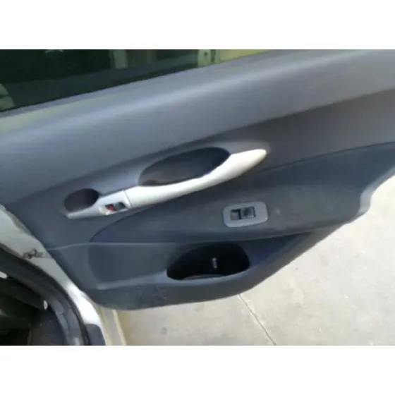 TOYOTA AURIS '2007 2.0 D-4D CAT PLATA