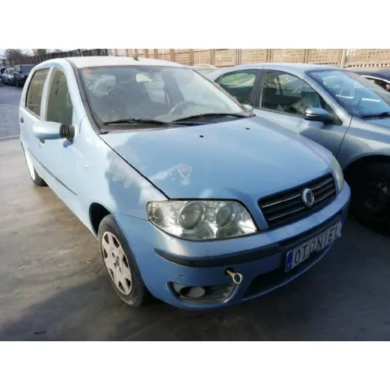FIAT PUNTO BERLINA (188) '2005 1.2 8V ACTIVE AZUL