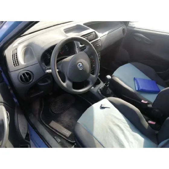 FIAT PUNTO BERLINA (188) '2005 1.2 8V ACTIVE AZUL