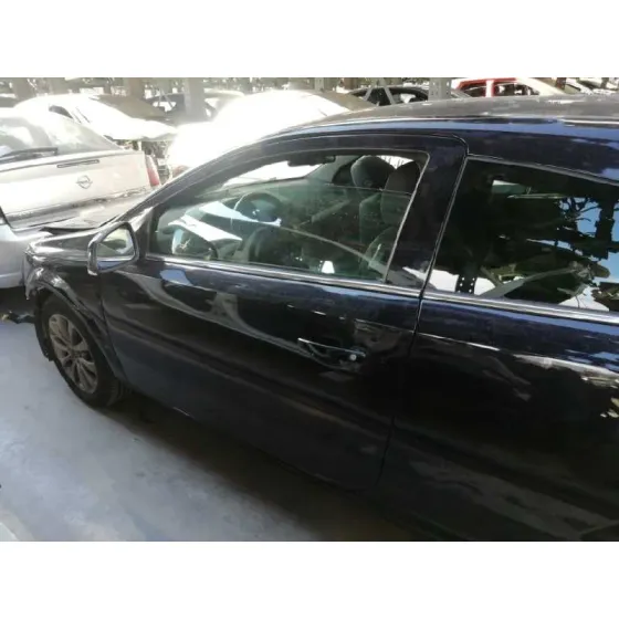 OPEL ASTRA GTC '2011 "111 YEARS" NEGRO