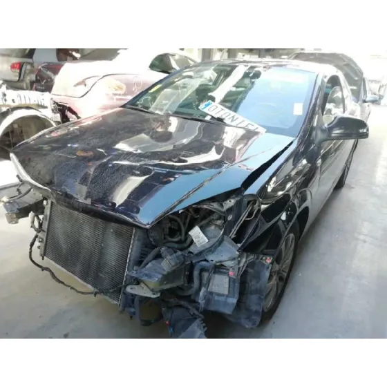 OPEL ASTRA GTC '2011 "111 YEARS" NEGRO