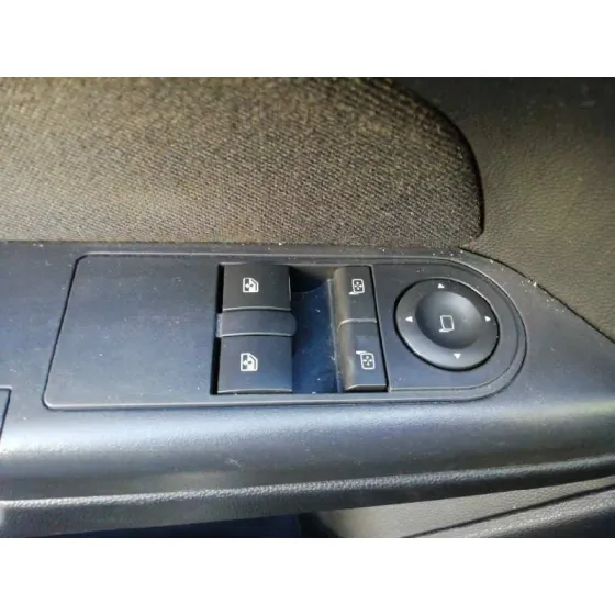 OPEL ASTRA GTC '2011 "111 YEARS" NEGRO