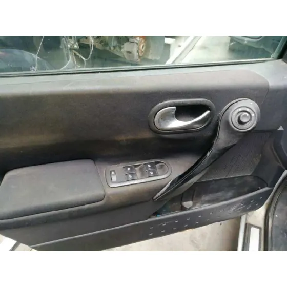 RENAULT MEGANE II BERLINA 5P '2004 CONFORT AUTHENTIQUE GRIS