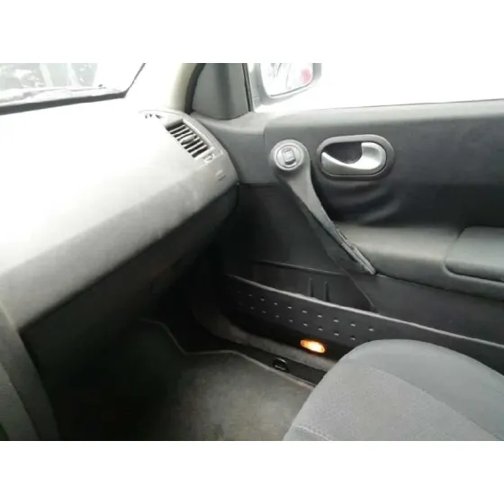 RENAULT MEGANE II BERLINA 5P '2004 CONFORT AUTHENTIQUE GRIS