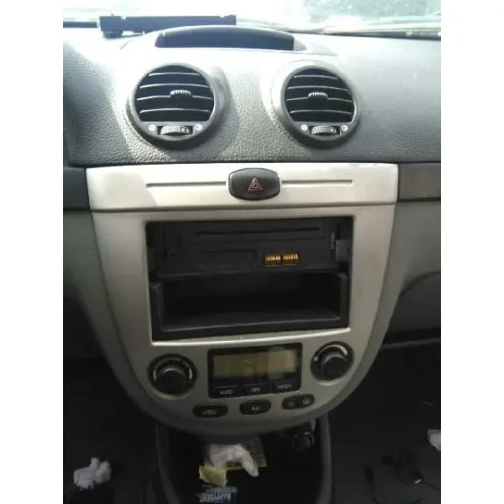 DAEWOO LACETTI '2004 CDX VERDE