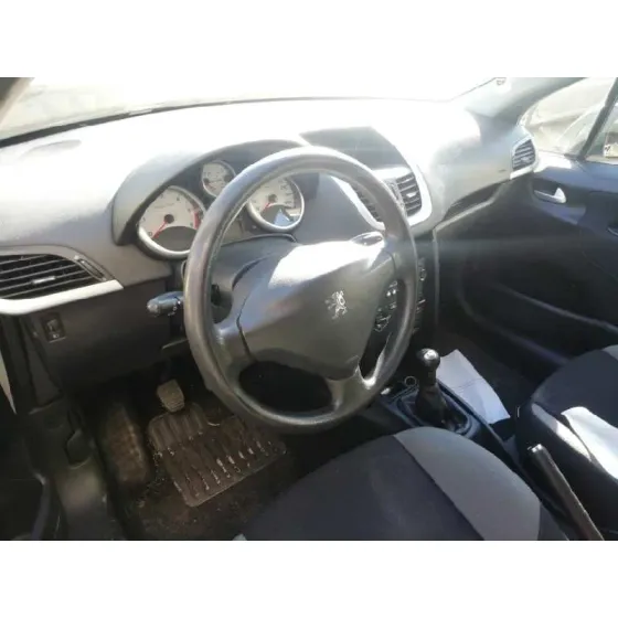 PEUGEOT 207 '2008 1.4 HDI BLANCO