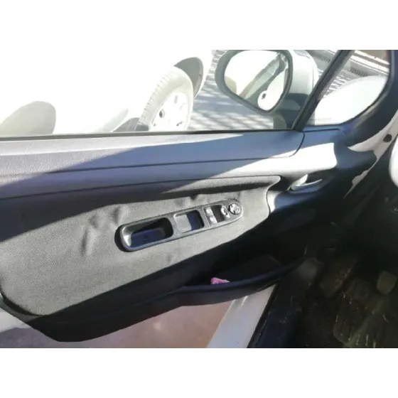 PEUGEOT 207 '2008 1.4 HDI BLANCO