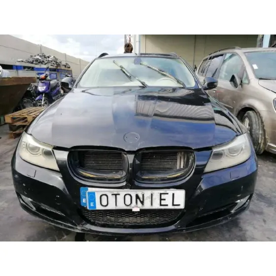 BMW SERIE 3 TOURING (E91) '2011 320D XDRIVE NEGRO
