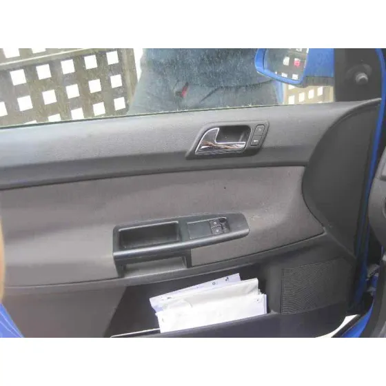 VOLKSWAGEN POLO (9N3) '2006 ADVANCE AZUL