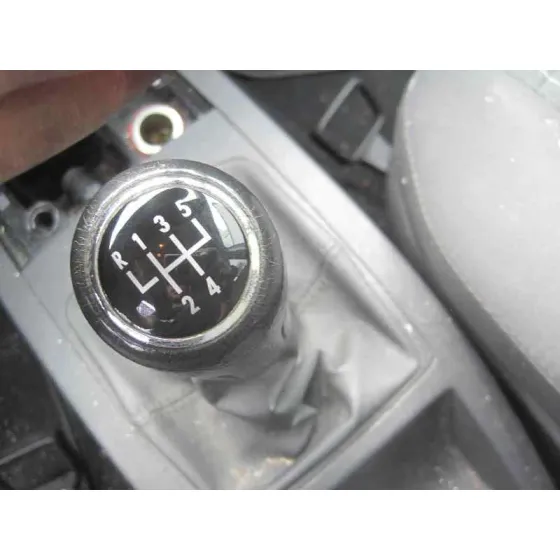 VOLKSWAGEN POLO (9N3) '2006 ADVANCE AZUL