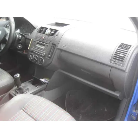 VOLKSWAGEN POLO (9N3) '2006 ADVANCE AZUL