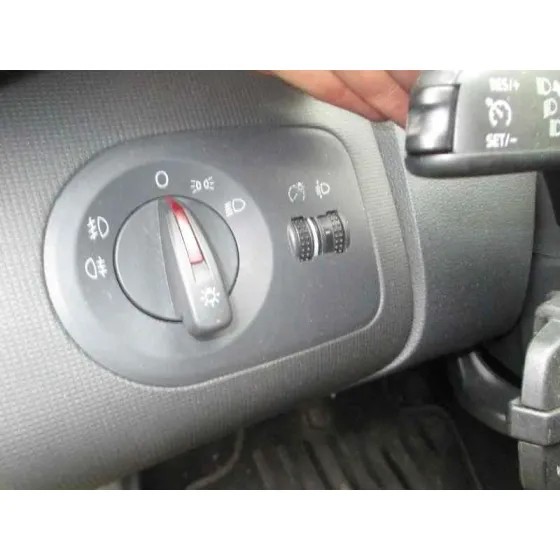 SEAT IBIZA (6J5) '2010 1.4 16V VERDE PISTACHO
