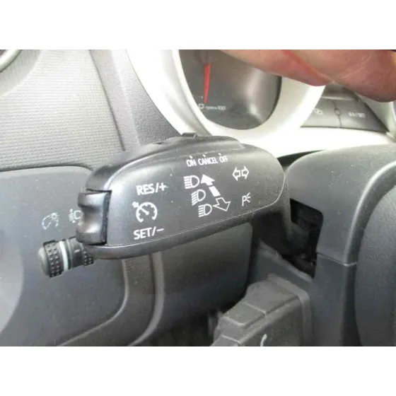 SEAT IBIZA (6J5) '2010 1.4 16V VERDE PISTACHO