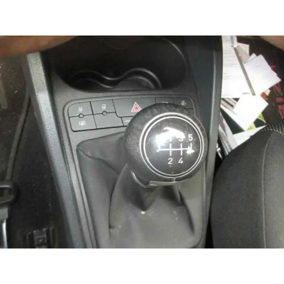 SEAT IBIZA (6J5) '2010 1.4 16V VERDE PISTACHO