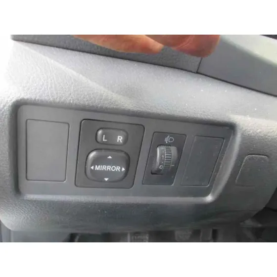 TOYOTA COROLLA VERSO (R1) '2005 2.0 D-4D SOL PLATA