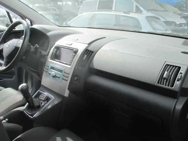 TOYOTA COROLLA VERSO (R1) '2005 2.0 D-4D SOL PLATA