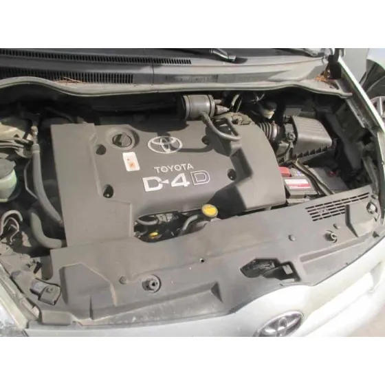 TOYOTA COROLLA VERSO (R1) '2005 2.0 D-4D SOL PLATA