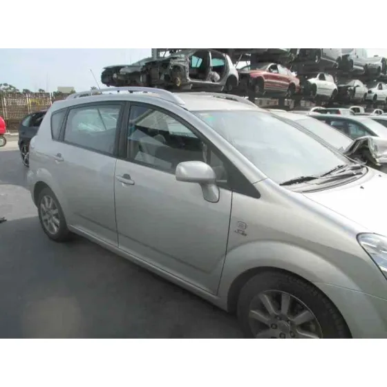 TOYOTA COROLLA VERSO (R1) '2005 2.0 D-4D SOL PLATA