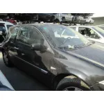 RENAULT MEGANE II BERLINA 3P RENAULT MEGANE II BERLINA 3P '2005 CONFORT AUTHENTIQUE NEGRO 2002