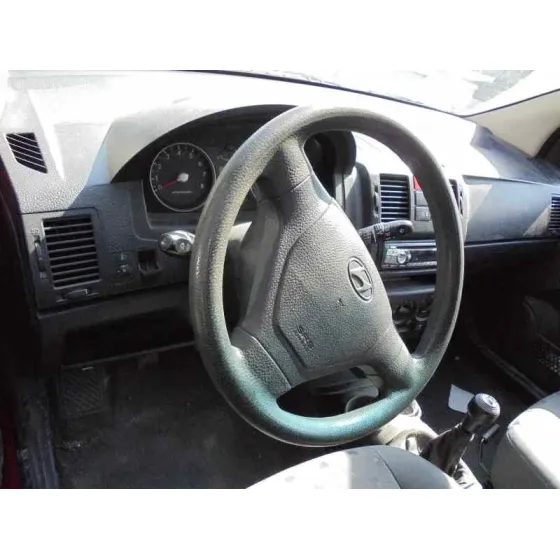 HYUNDAI GETZ (TB) '2004 1.1 BASICO ROJO