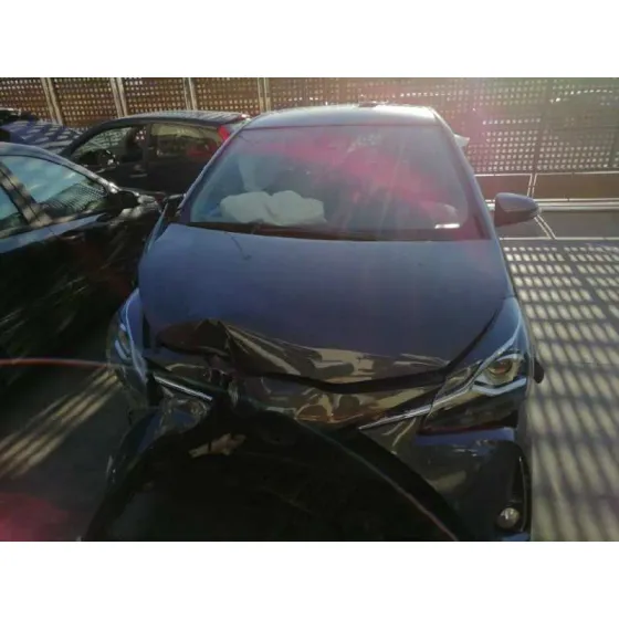 TOYOTA YARIS '2018 HYBRID ACTIVE GRIS