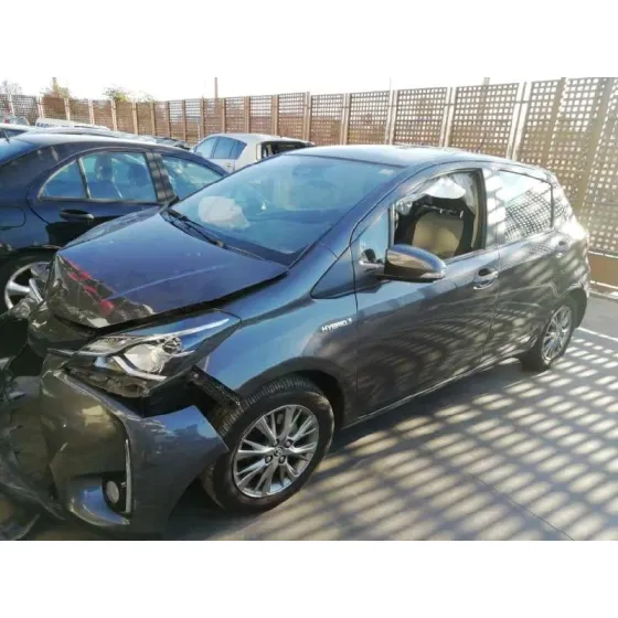 TOYOTA YARIS '2018 HYBRID ACTIVE GRIS