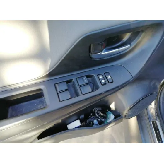 TOYOTA YARIS '2018 HYBRID ACTIVE GRIS