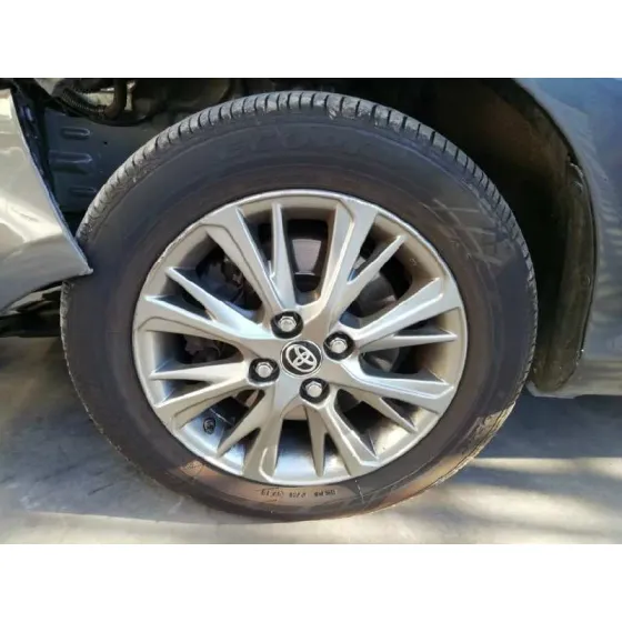 TOYOTA YARIS '2018 HYBRID ACTIVE GRIS