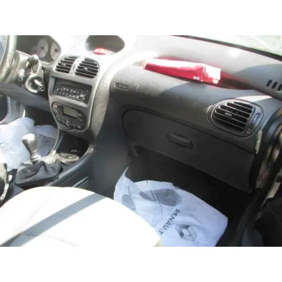 PEUGEOT 206 BERLINA '2005 X-LINE GRIS