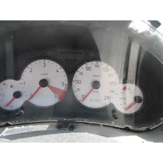 PEUGEOT 206 BERLINA '2005 X-LINE GRIS