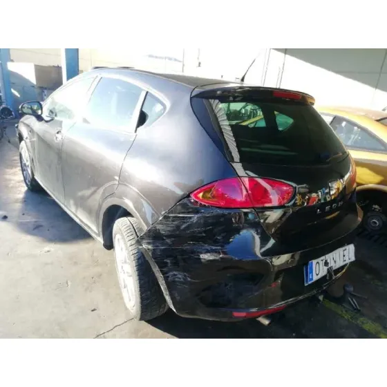 SEAT LEON (1P1) '2010 STYLANCE / STYLE NEGRO
