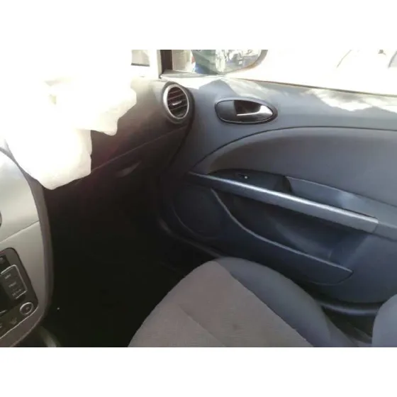 SEAT LEON (1P1) '2010 STYLANCE / STYLE NEGRO