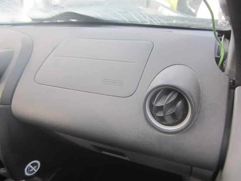 FORD FIESTA (CBK) FORD FIESTA (CBK) '2003 TREND PLATA 2001