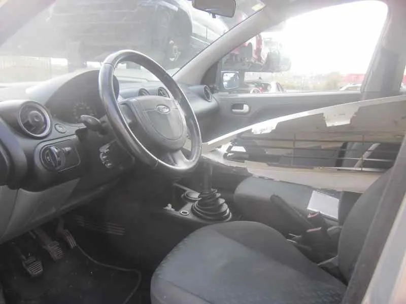 FORD FIESTA (CBK) FORD FIESTA (CBK) '2003 TREND PLATA 2001