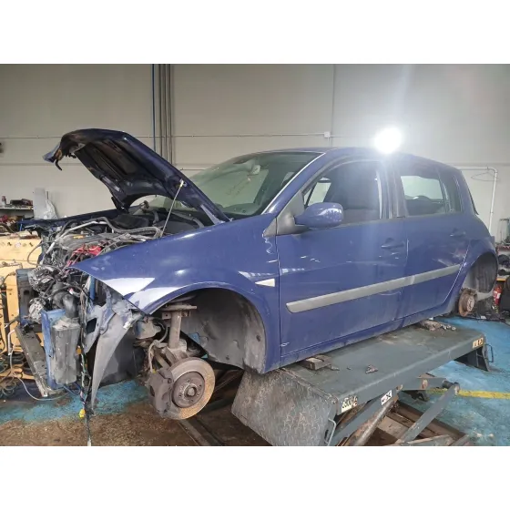 MOTOR K4M D8 MANUAL 5V CVF/KW: 11.64/82