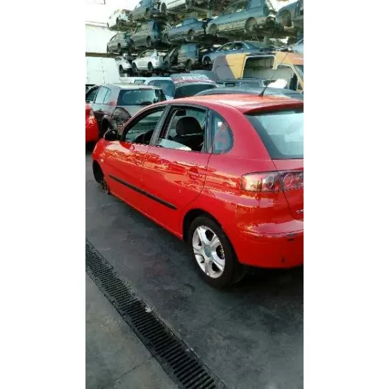 SEAT IBIZA (6L1) '2004 COOL ROJO