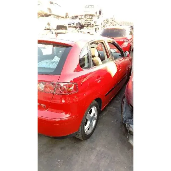 SEAT IBIZA (6L1) '2004 COOL ROJO