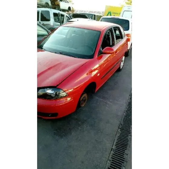 SEAT IBIZA (6L1) '2004 COOL ROJO