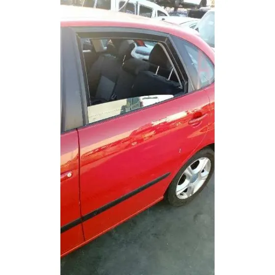 SEAT IBIZA (6L1) '2004 COOL ROJO