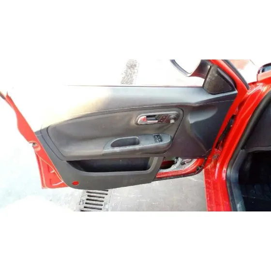 SEAT IBIZA (6L1) '2004 COOL ROJO