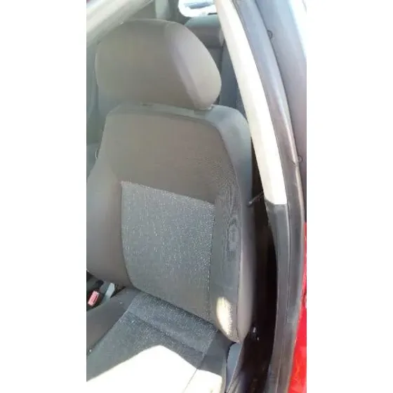 SEAT IBIZA (6L1) '2004 COOL ROJO