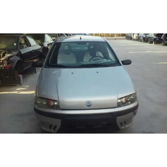 FIAT PUNTO BERLINA (188) '2001 1.2 8V PLATA