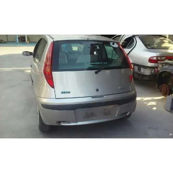 FIAT PUNTO BERLINA (188) '2001 1.2 8V PLATA